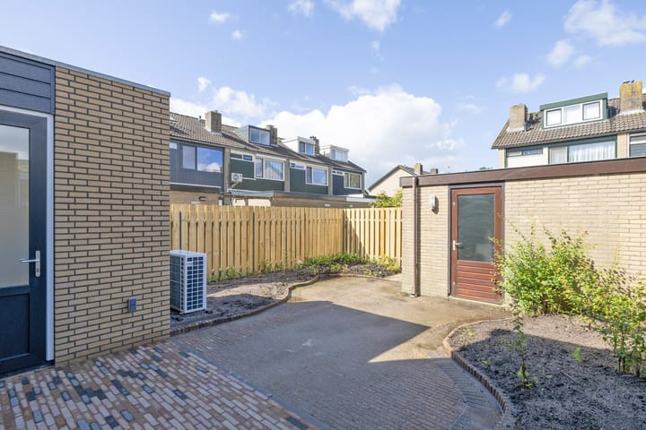 Foto 14 van Mr.J.C.Bührmannlaan 99