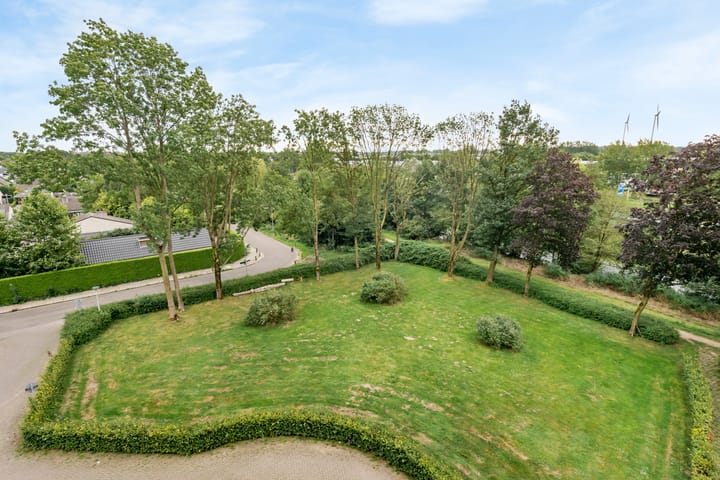 Foto 21 van Aalscholversingel 476