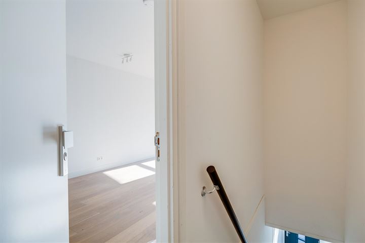 Bekijk foto 32 van Twijnstraat 18-A