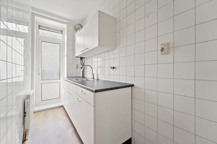 Bekijk foto 3 van Voetjesstraat 58-A