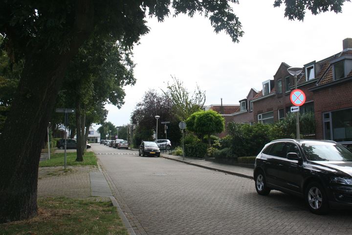 Bekijk foto 27 van Maarten Trompstraat 2