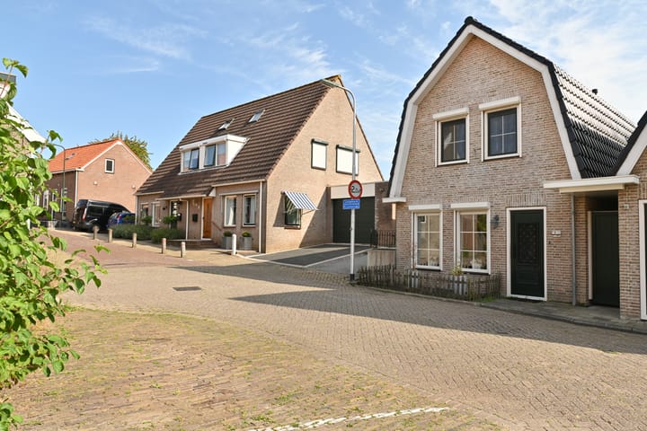 Foto 5 van Lenteplein 3