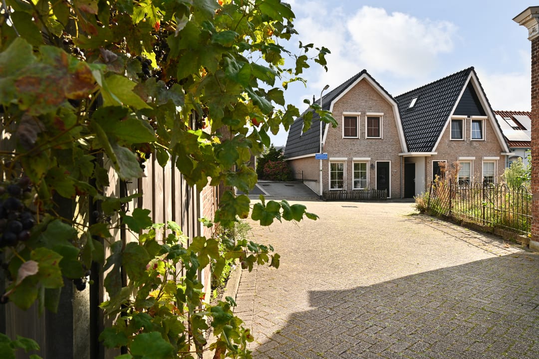 Foto 1 van Lenteplein 3