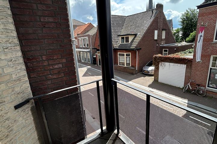 View photo 15 of Burgemeester Wijnenstraat 16-A