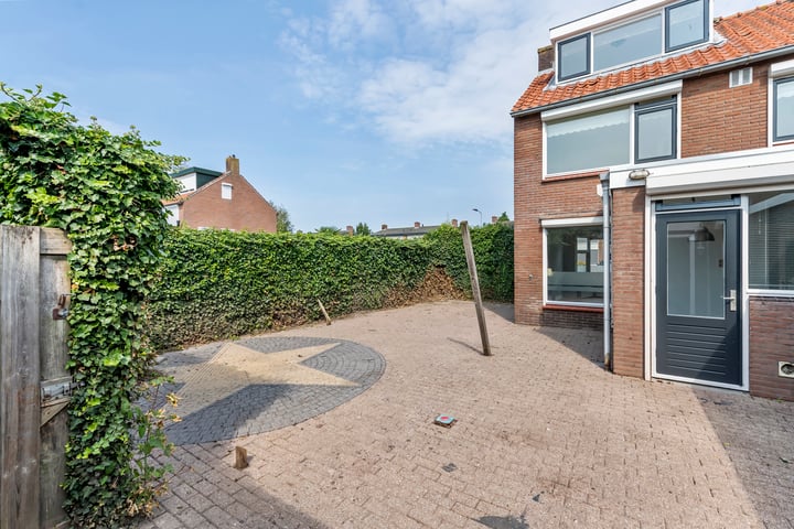 Bekijk foto 14 van Sportveldstraat 63