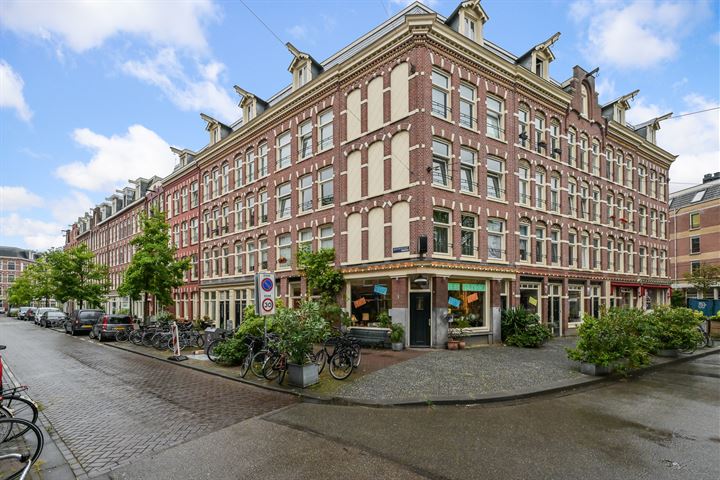 Bekijk foto 1 van Bentinckstraat 8-1