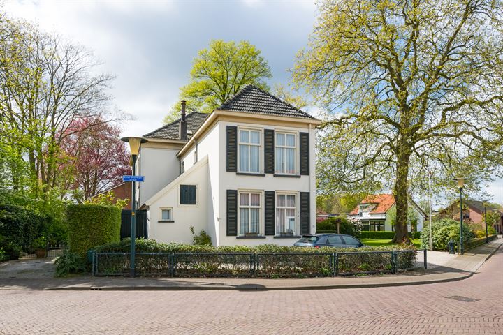 Bekijk foto 34 van Karel Doormanstraat 8