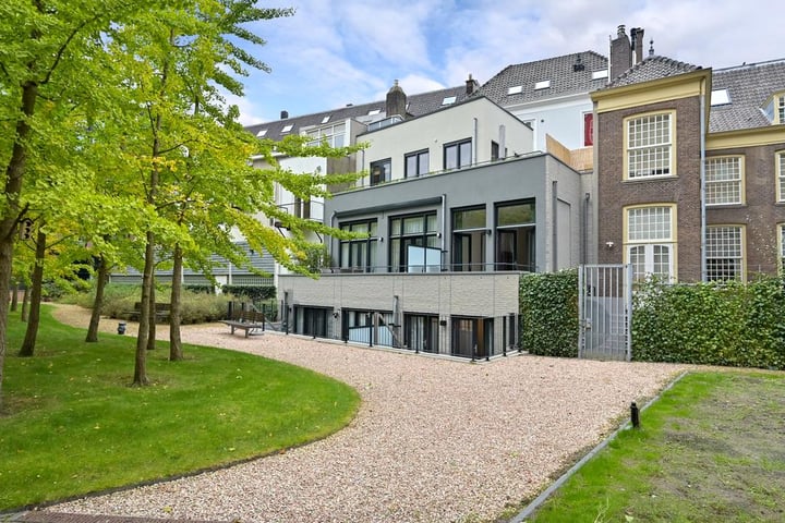 View photo 41 of Herengracht 17-E