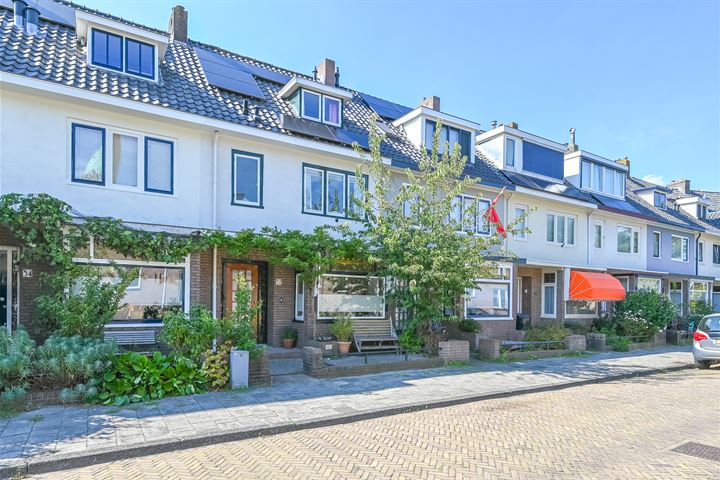 View photo 1 of Bisschop Callierstraat 32