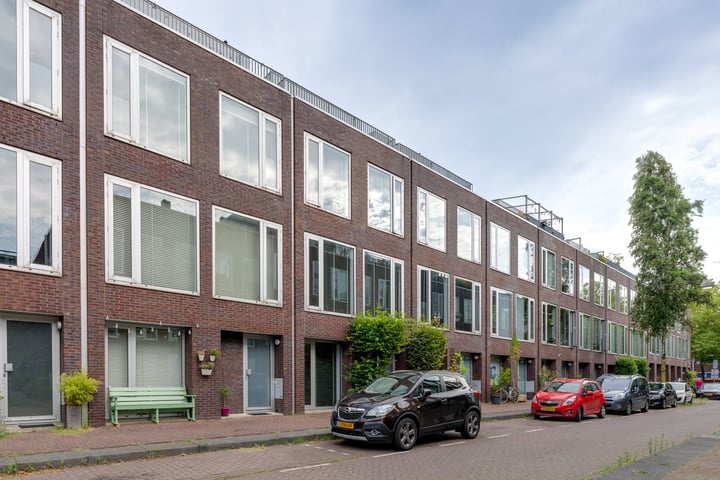 Bekijk foto van C.J.K. van Aalststraat 84