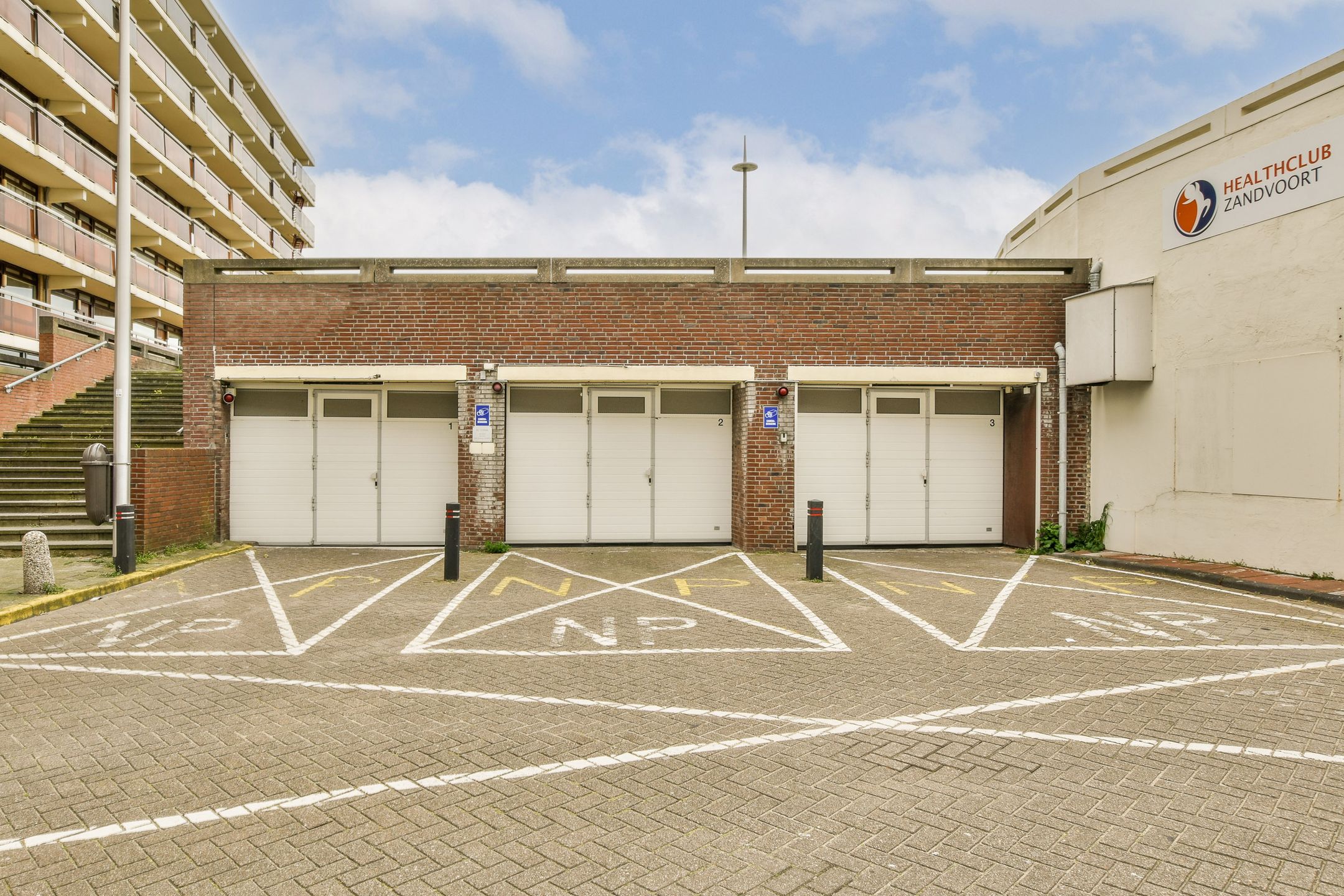 Garagebox Bm. van Fenemaplein, Zandvoort, 2042TB, Noord-Holland, Nederland  