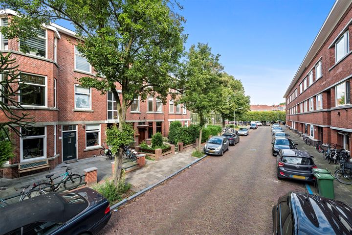 View photo 6 of van Gaesbekestraat 10