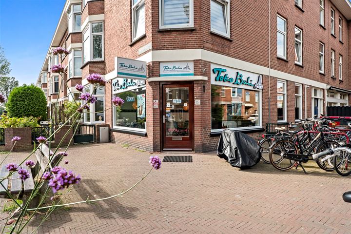 Bekijk foto 34 van van Gaesbekestraat 10