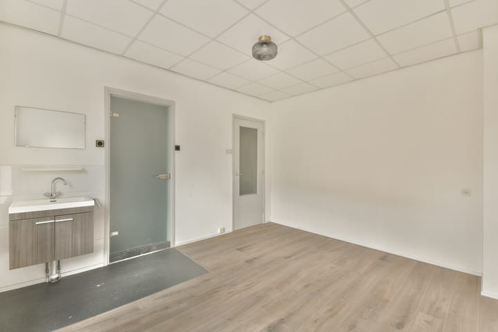 Foto 13 van Westzijde 110-A