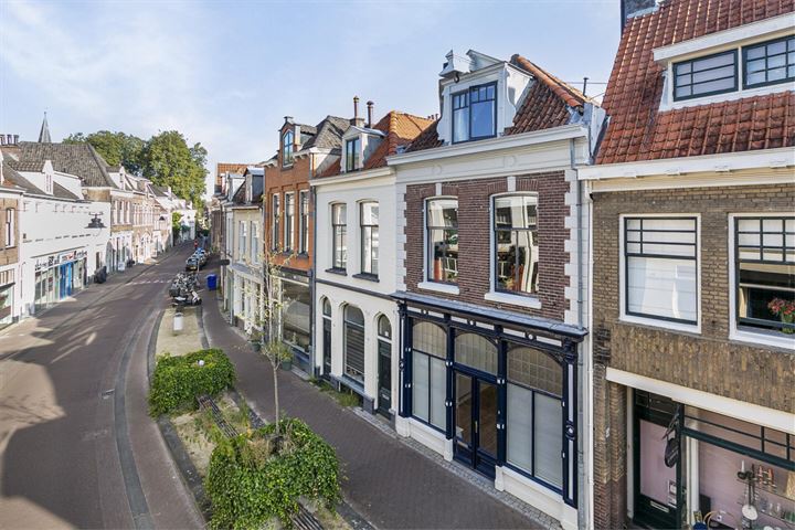 View photo 5 of Spittaalstraat 43