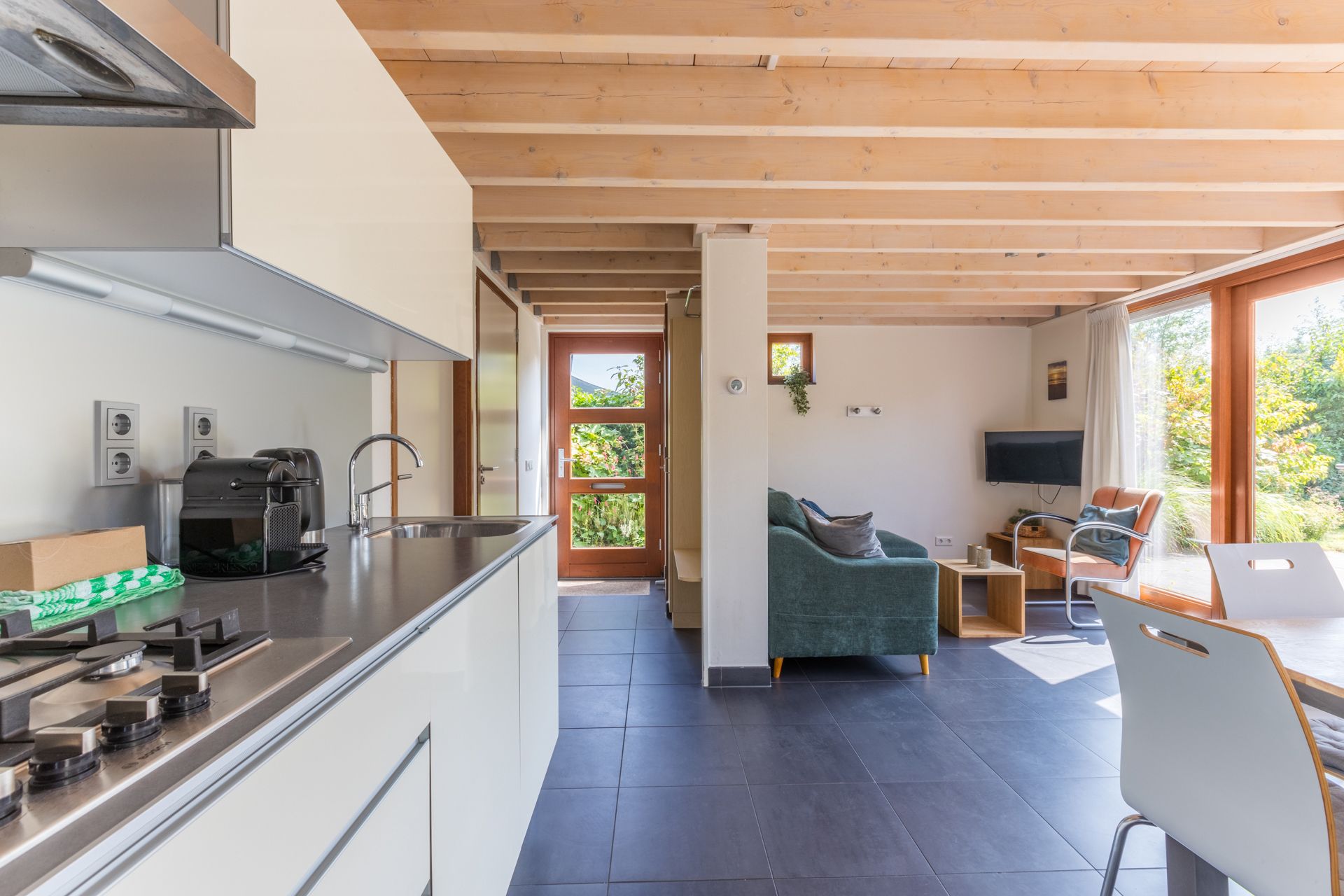 Foto 9 van Oostgrasdijk 1-11