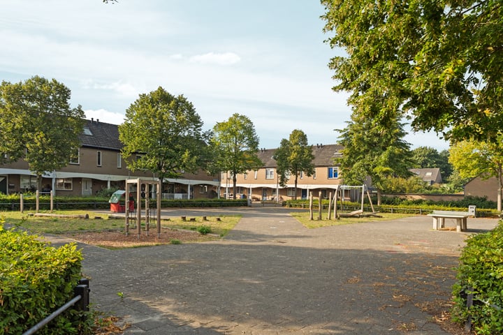 View photo 32 of Princenhofplein 29