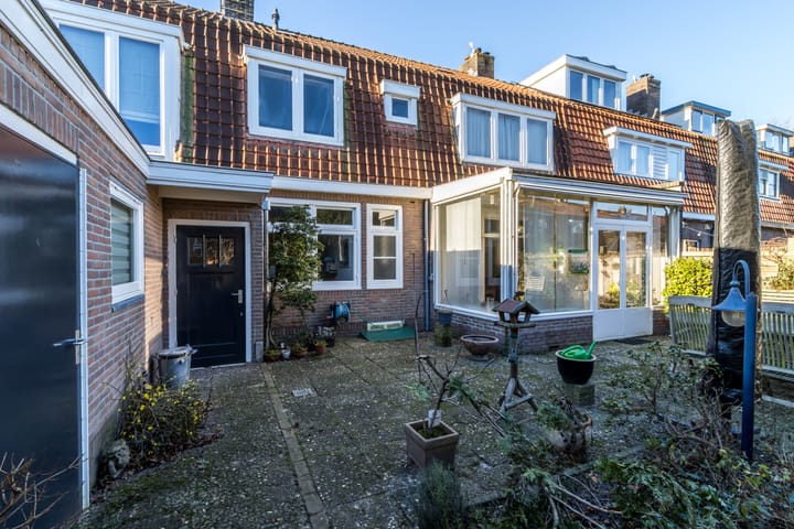 Photo 8 of Dwarsstraat 4