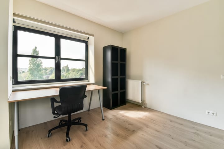 Foto 8 van Afroditekade 180-B