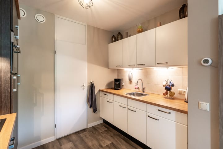 Photo 12 of Sint Sebastiaanstraat 39