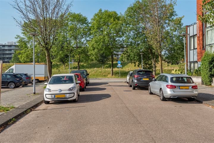 Bekijk foto 35 van Klaas van Reeuwijkstraat 27