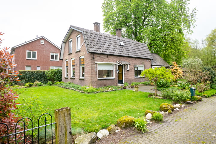 View photo 1 of Linthorstlaan 13