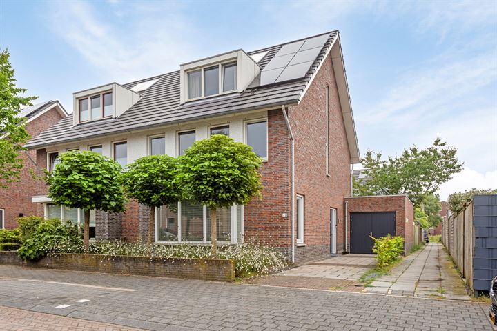 Bekijk foto 1 van Fortissimostraat 22