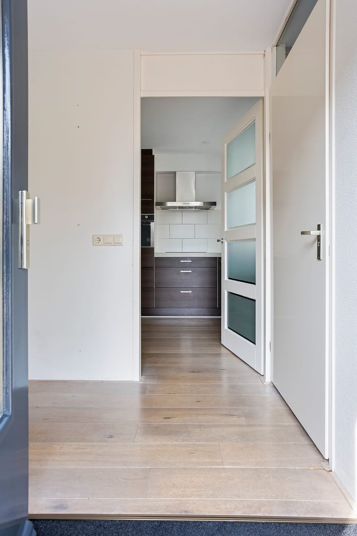 Foto 5 van Helmkruid 6