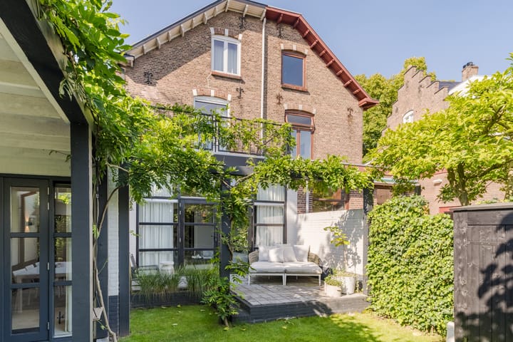 Foto 59 van Burgemeester Passtoorsstraat 32