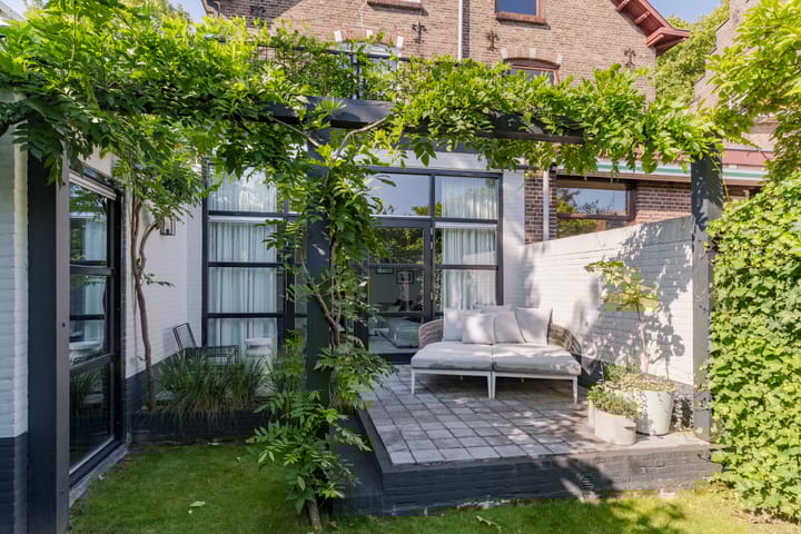 Foto 60 van Burgemeester Passtoorsstraat 32