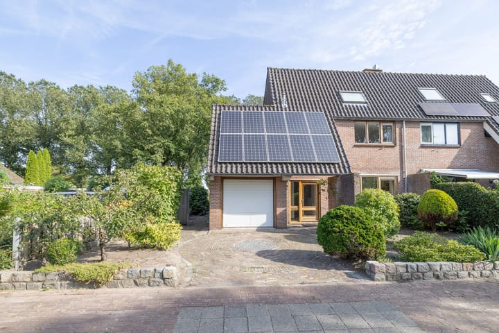 Photo 2 of Watersnip 1