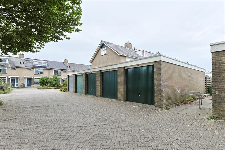 View photo 2 of Wikkestraat 49