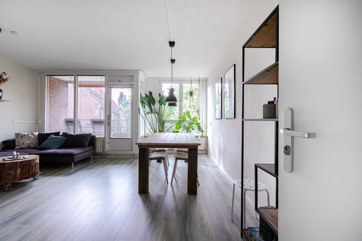 Photo 8 of Hoogzwanenstraat 114