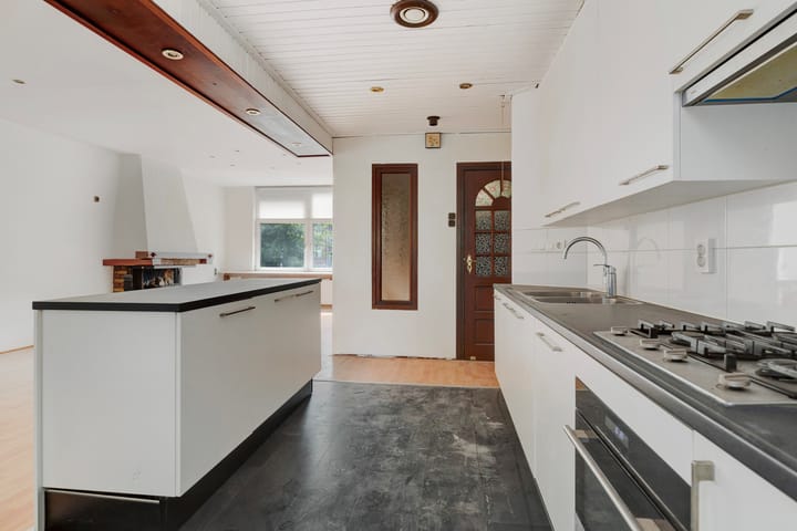 Photo 7 of Lange Hilleweg 63-A