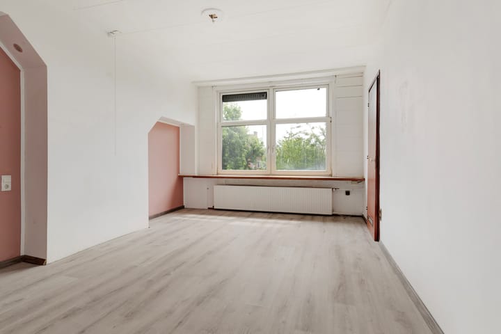 Photo 11 of Lange Hilleweg 63-A