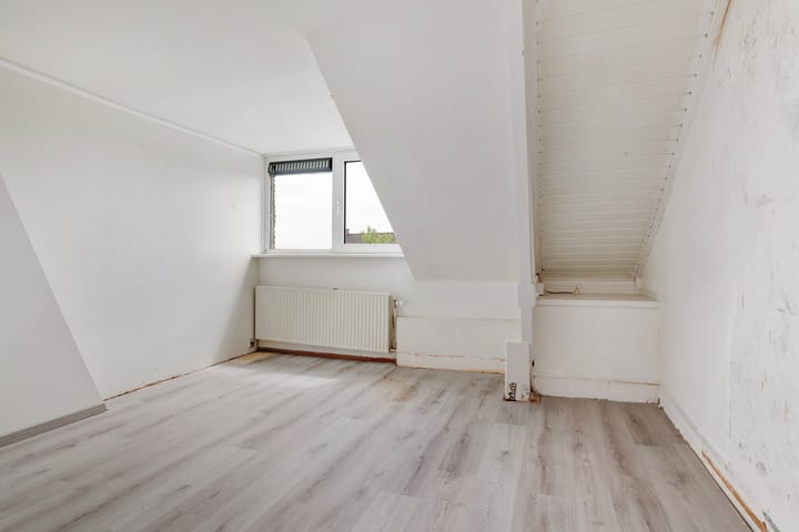 Photo 12 of Lange Hilleweg 63-A