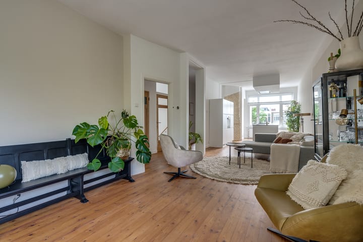 Foto 9 van Caan van Necklaan 202