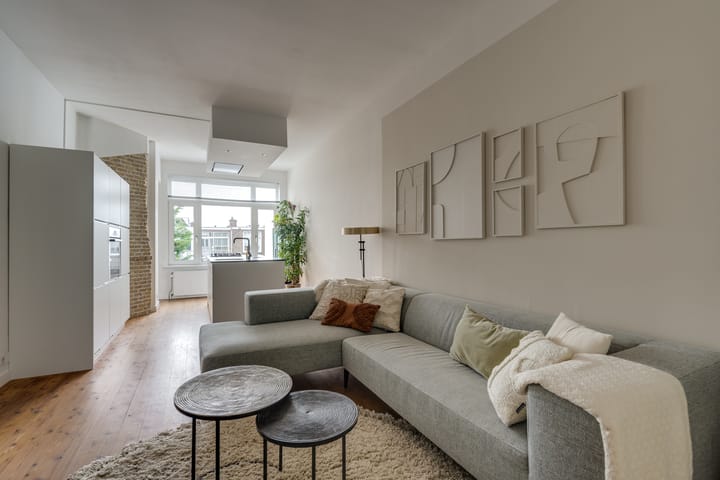 Foto 10 van Caan van Necklaan 202