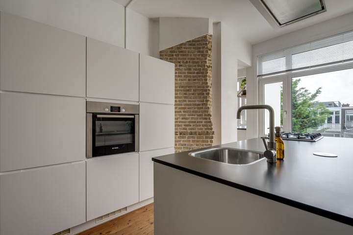 Foto 11 van Caan van Necklaan 202