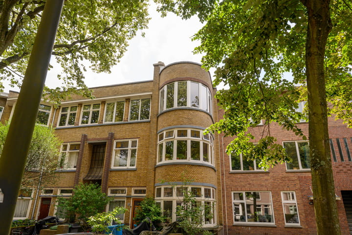 Foto 26 van Caan van Necklaan 202