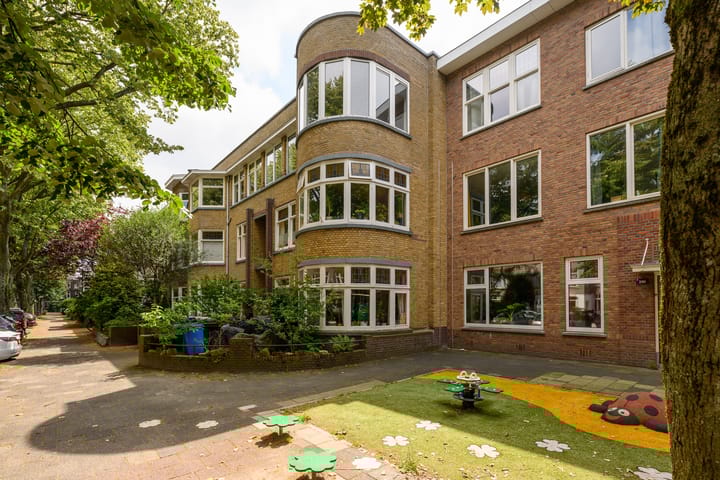 Foto 28 van Caan van Necklaan 202