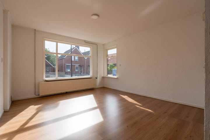 Foto 7 van Middenweg 16