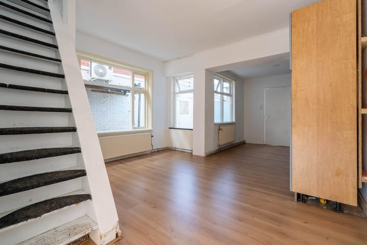 Foto 9 van Middenweg 16