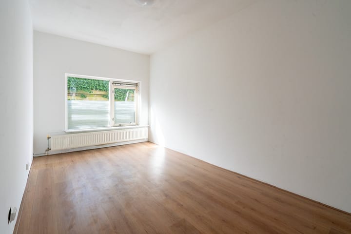 Foto 14 van Middenweg 16