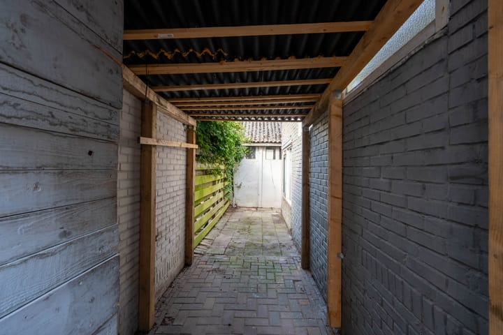 Foto 20 van Middenweg 16