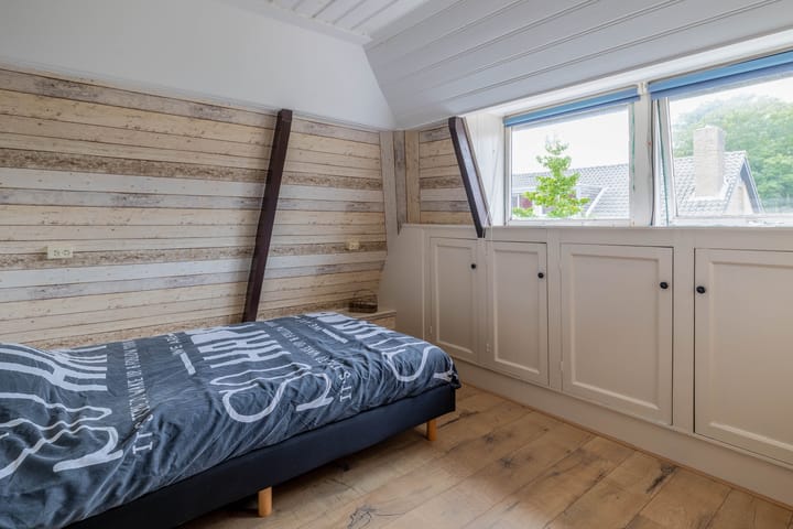 Photo 21 of Sint Odulphusstraat 4