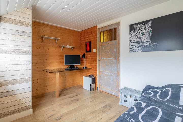 Photo 22 of Sint Odulphusstraat 4