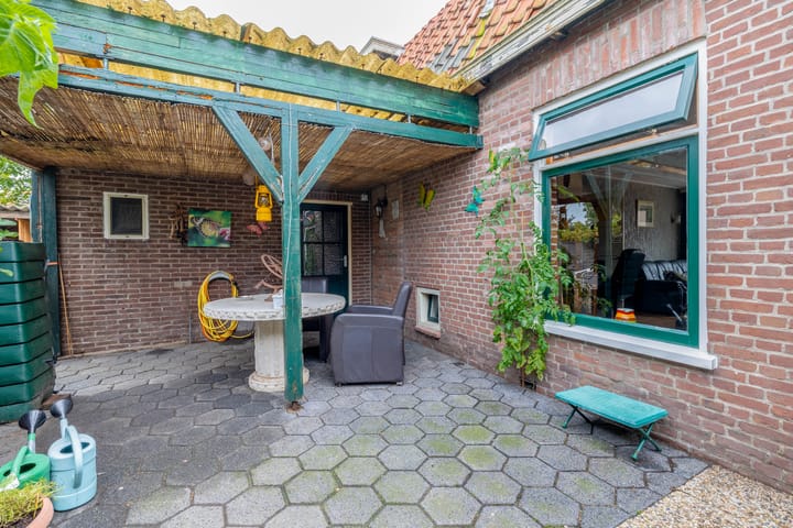 Photo 29 of Sint Odulphusstraat 4