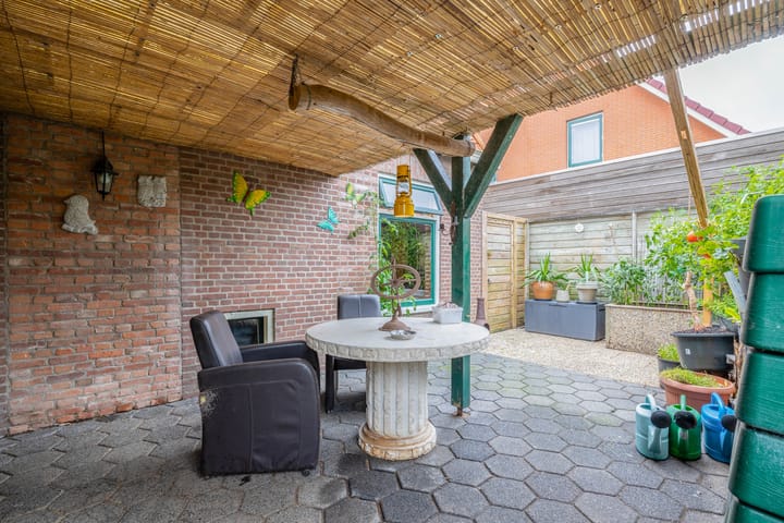 Photo 30 of Sint Odulphusstraat 4