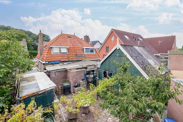 Photo 39 of Sint Odulphusstraat 4